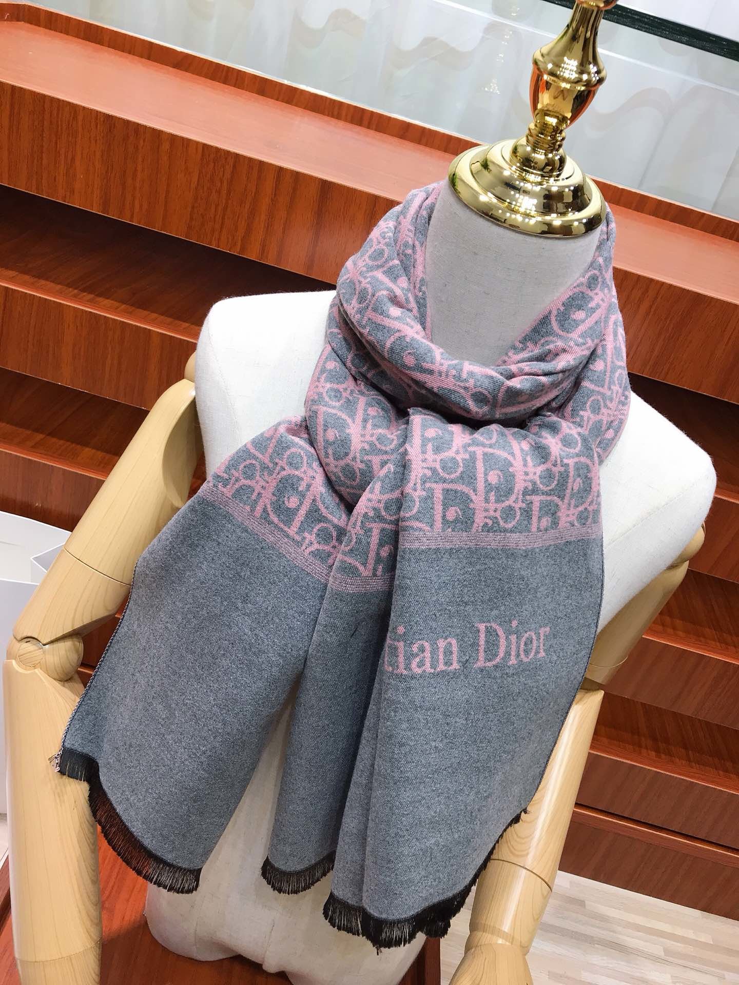 best cashmere scarf women