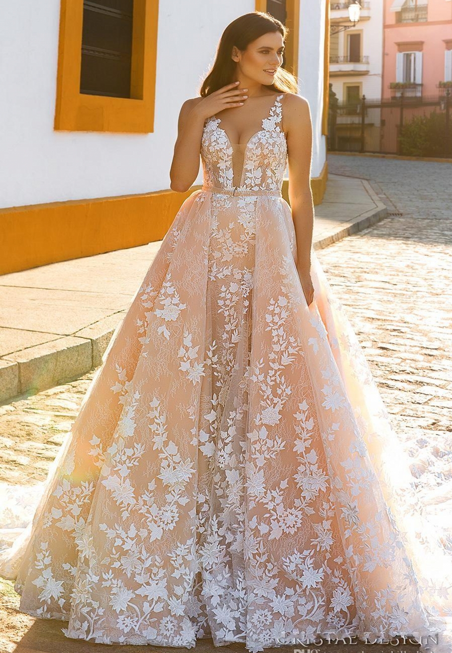 A-Line Crystal Design Brautkleider Ärmel Straps Tief Tiefer Voll Verschönerung Blush Farbe Brautkleider Sheer Zurück Royal Train