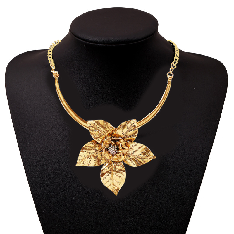 

style big flower fashion accessories necklace ornaments jewelry short collarbone female Necklaces wholesale