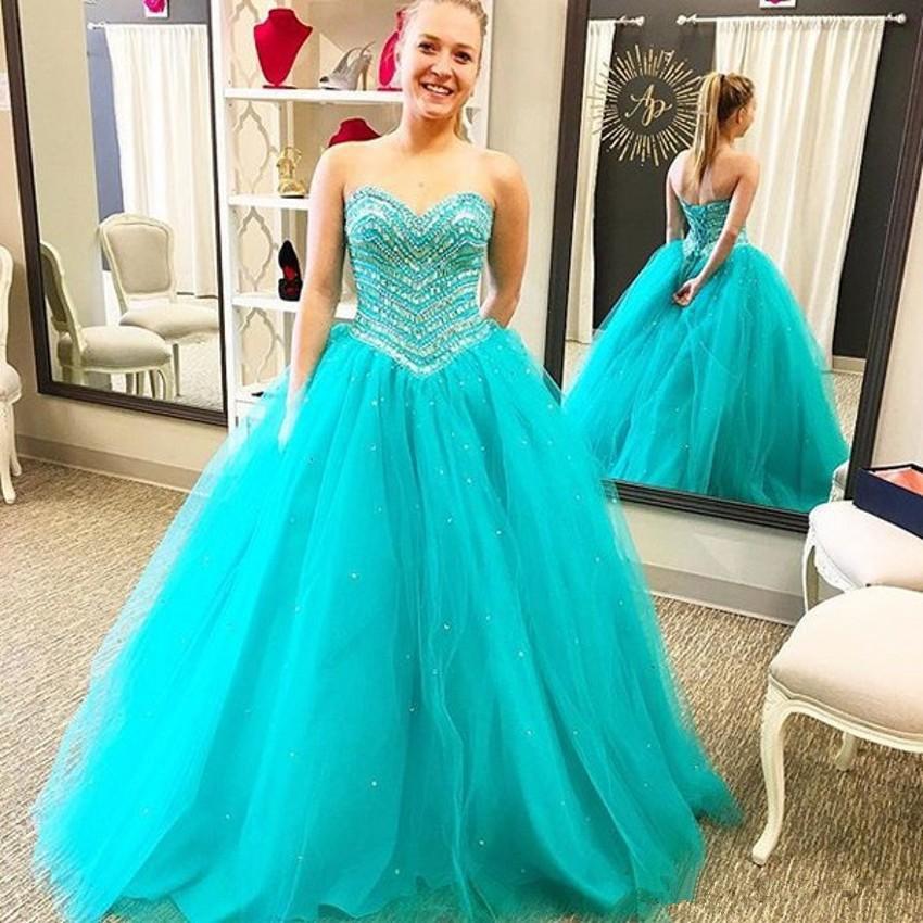 

Sweetheart Quinceanera Dresses Luxury Beaded Sexy Lace Up Back Sweet 16 Prom Gowns Long Tulle Princess Banquet Party Evening Dress, Lavender \lilac