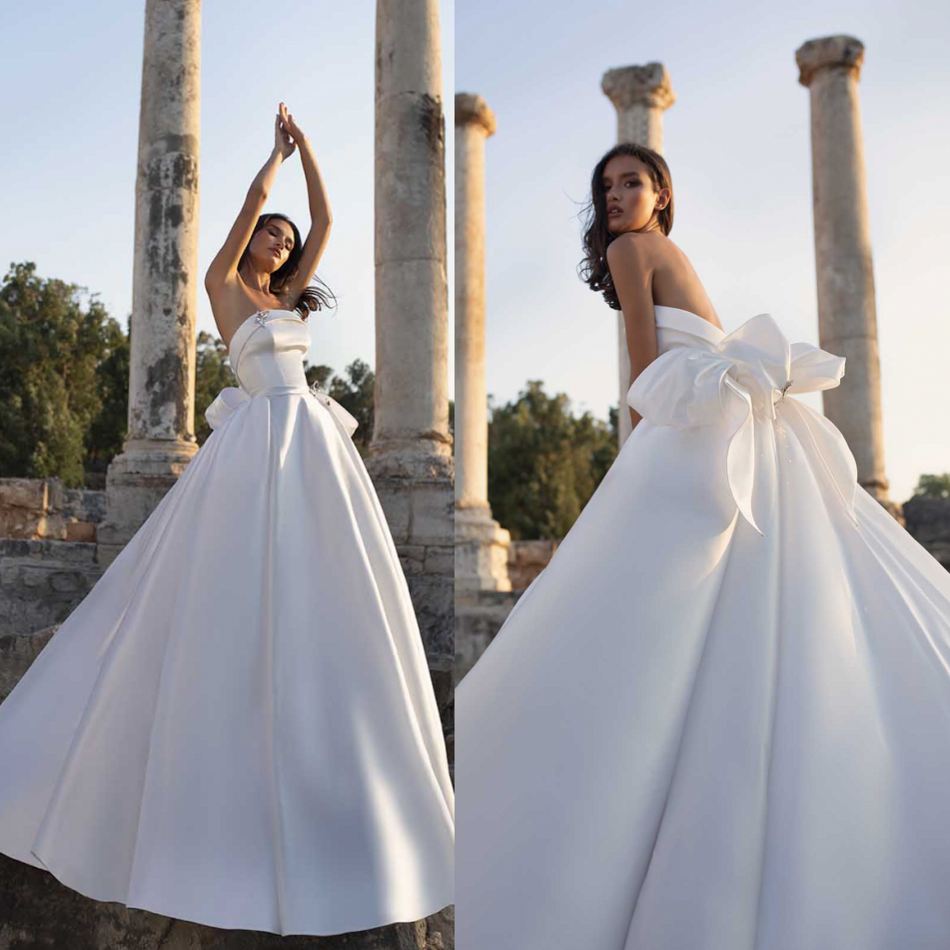 

Fashion Wedding Dresses Sexy Strapless Open Back Lace Satin Bridal Gowns Custom Made Sweep Train A-Line Wedding Dress Robe De Mariée, Red