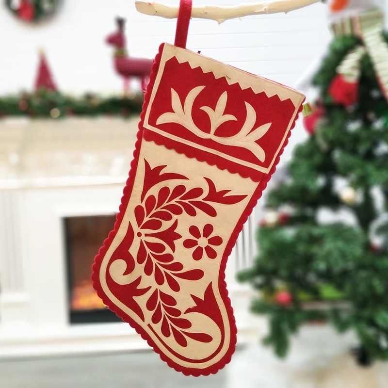 

Christmas Stocking Embroidery Non-Woven Christmas Gift Bag Fireplace Decoration Stockings Simple Festive Good-Looking