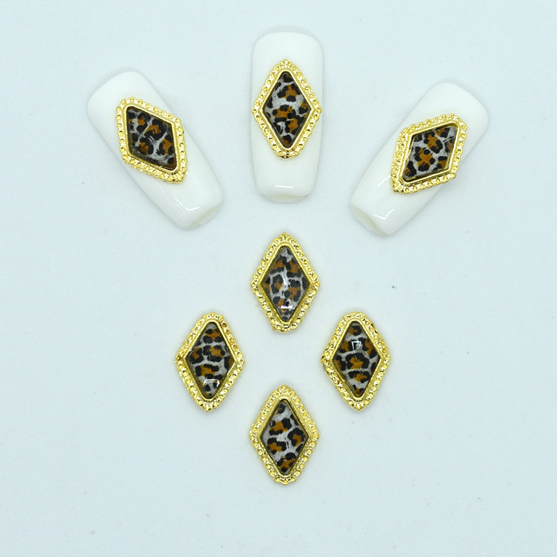 

10pcs/Lot Gold Leopard Rhinestones 3d Nail Art Decorations gliter New Arrival Strass Diamonds Stones Charms nails accessoires