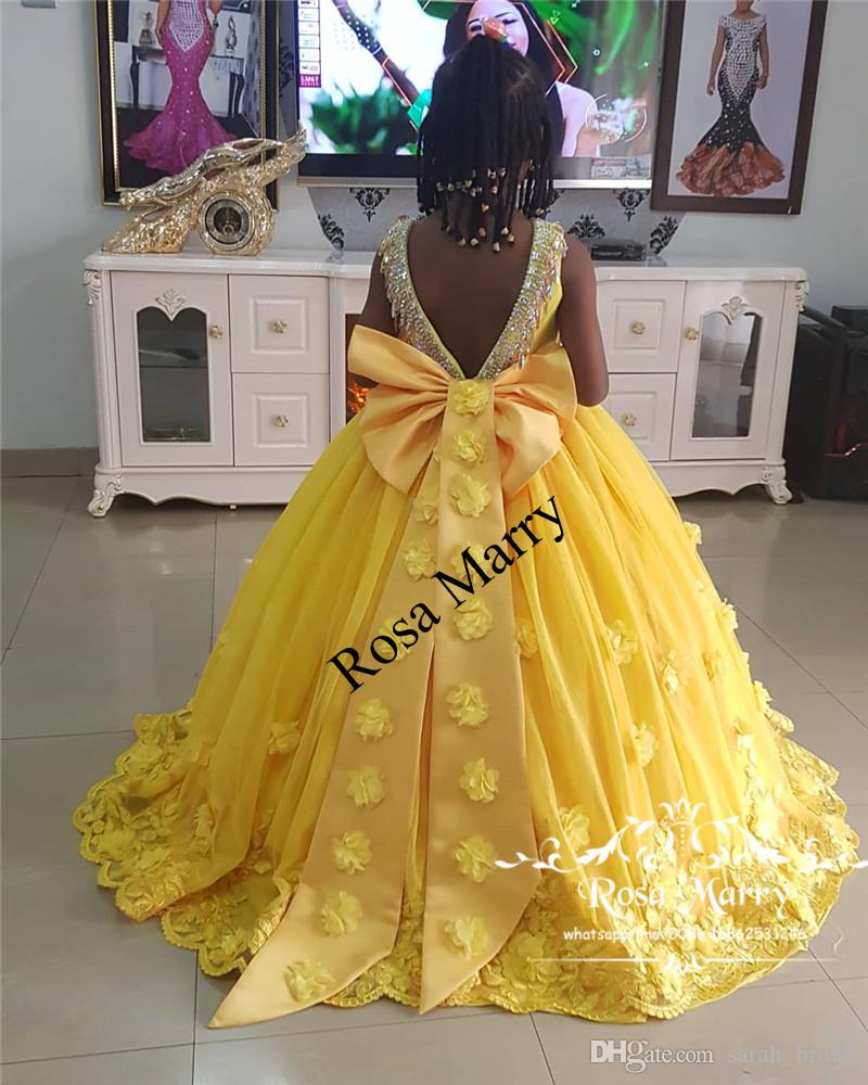 

Luxury Crystals Yellow Girls Pageant Dresses 2020 Ball Gown 3D Floral Princess African Toddler Infant Little Girls Pageant Gown Size 10 Bow, White