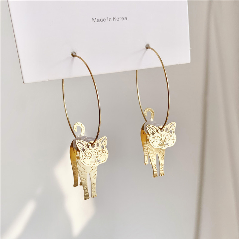 

Hoop & Huggie Trendy Gold Cat Earrings Metal Statement Circle Earring Classic Minimalist Beautiful Jewelry