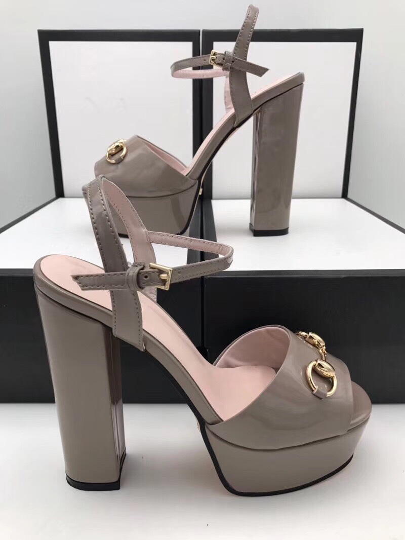 

Designer-r women with box style jelly color best 8 colors. Size 35-41+BOX, Black