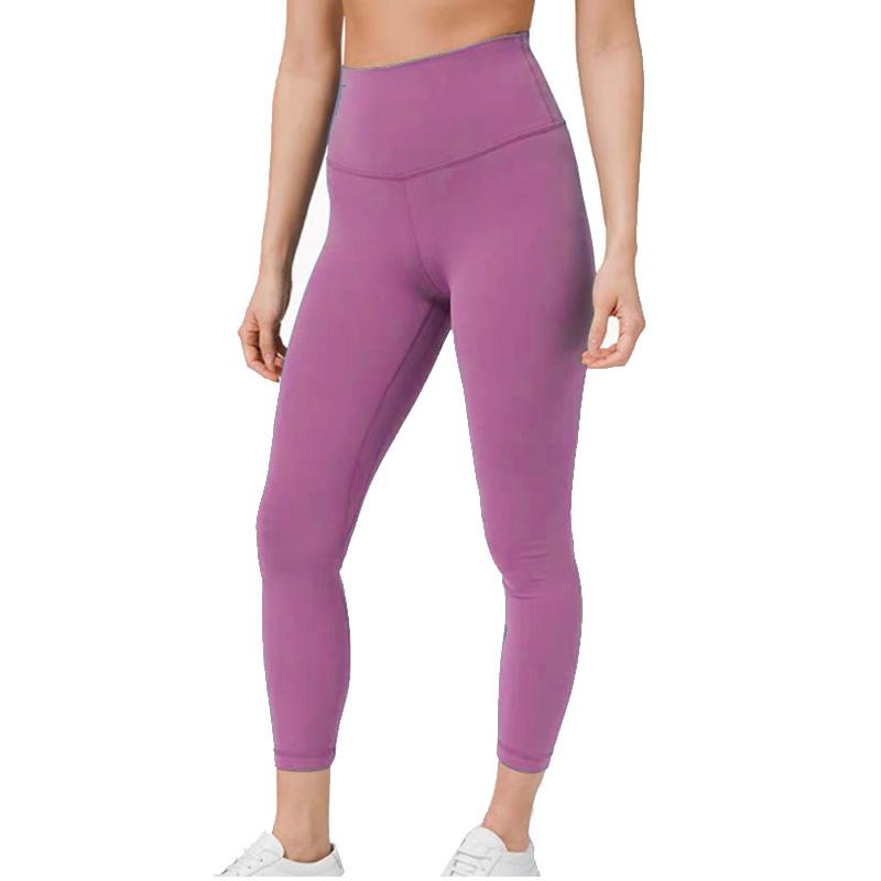 hot white yoga pants