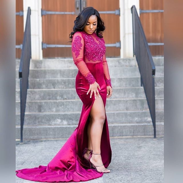 

Dark Red Velvet Sheath Prom Dresses High Neck Long Sleeve Formal Dresses for Women Appliques Beaded Leg Slit Graduation Dresses, Royal blue