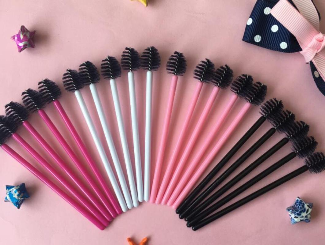 

100pcs/lot New Apple-shaped disposable eyelash brush eyelash roll color brush