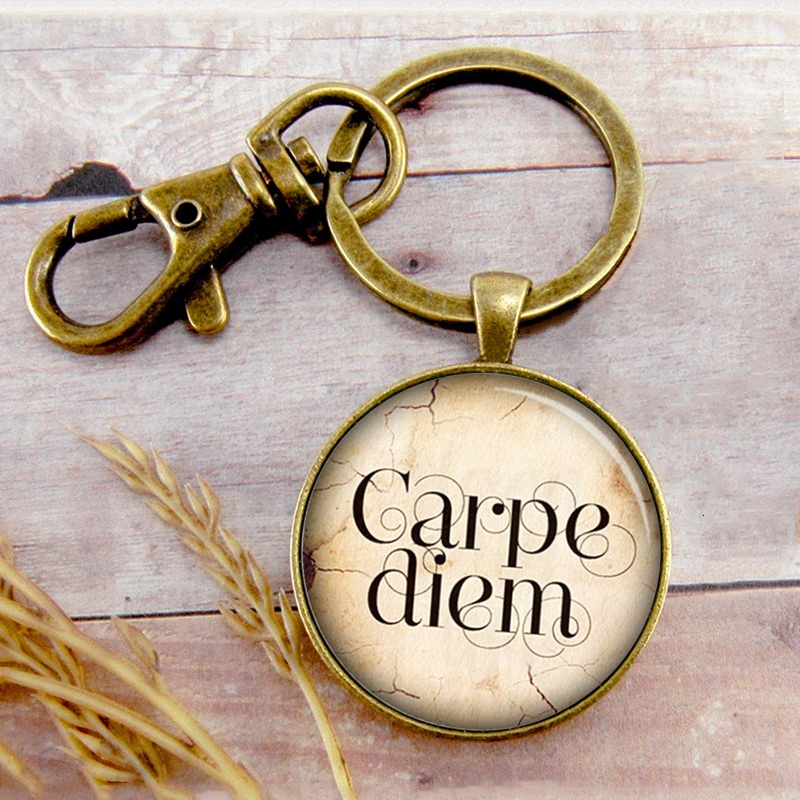 

Retro Carpe Diem Key Ring Key Chain Key Buckle Letter Pendant Birthday Festival Anniversary Gift Jewelry Accessories
