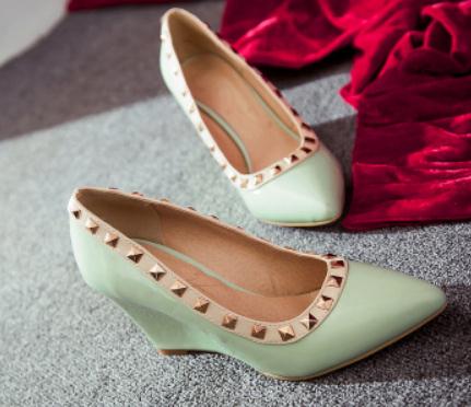 

2020 Women's shoes in Spring and Autumn with New style Slope heel pointed end rivet@8085, Black