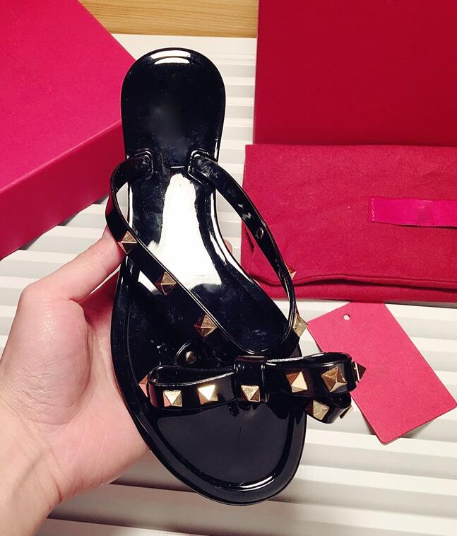 

Hot Sale-New 2018 high quality Woman Summer Sandals Rivets big bowknot Flip Flops Beach Sandalias Femininas Flat Jelly Designer Sandals, Black