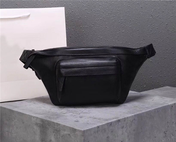 

Global Free Shipping Classic Deluxe Matching Leather Leather Waist Bag Best Quality Tote 4N9060 Size 17cm 4cm 33cm, Bl