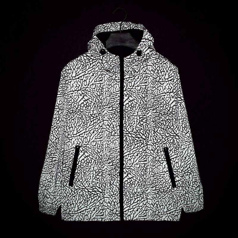 

Long Sleeved Reflective jacket men / women harajuku windbreaker jackets hooded hip-hop streetwear night shiny zipper coats#g3