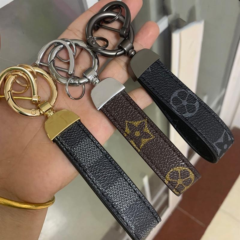 Luxury Keychain Key Chain Key Ring Holder Design Key Buckle Fashion Leather Keyrings Gift Men Women Souvenir Car Keys Bag Charm Pendant-image-764251628