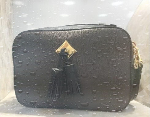 

Newest Good Price Women's Saintonge Tassel Camera Bag 43557 Genuine Leather Shoulder Bag 22cm*16cm High Quality Brand Handbag with handle, Mono +black leather