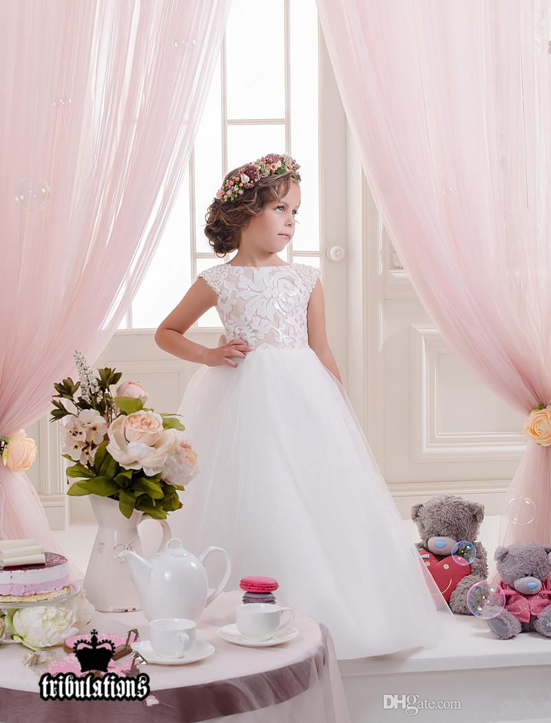 

2020 NEW Lace Pearls Flower Girl Dresses Off Shoulder Tulle Children Wedding Dresses Elegant Little Girl Pageant Dresses, Custom made from color chart