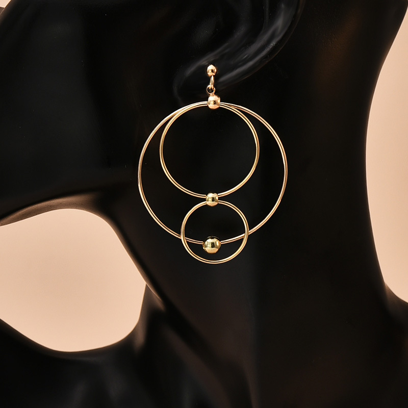 

Hoop & Huggie Retro Fashion Personality Women's Irregular Geometric Circle Big Earring Earrings