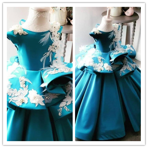 Robe de bal filles Pageant robes faites main fleurs plumes perles Peplum Appliques robe de satin fleur fille belle anniversaire d'enfants Robes