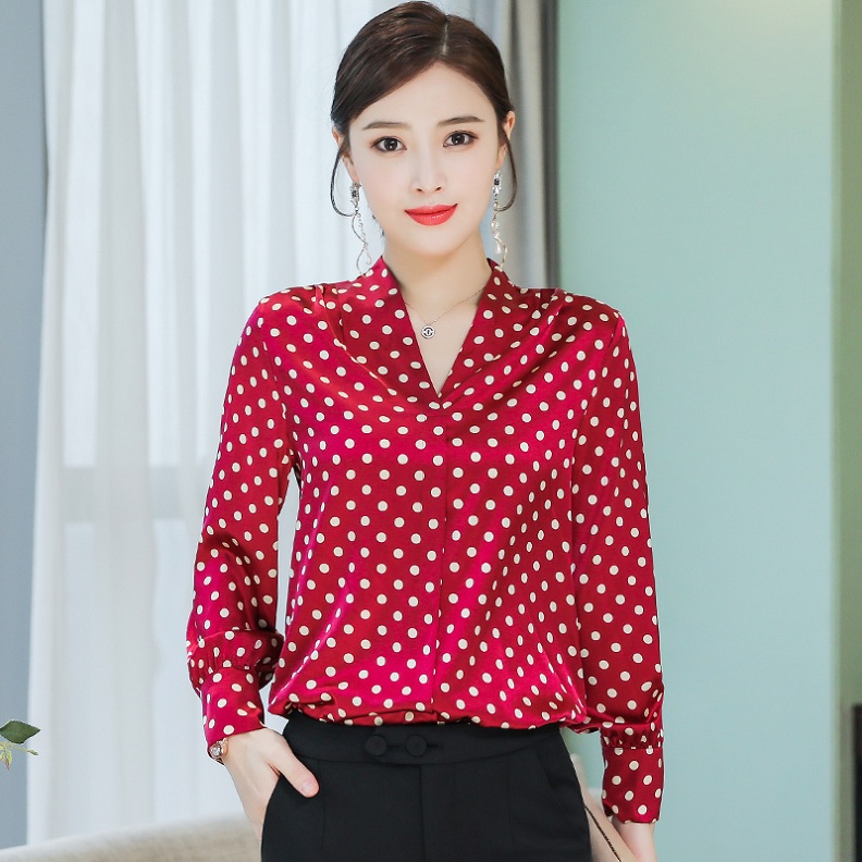 red and white polka dot shirt plus size