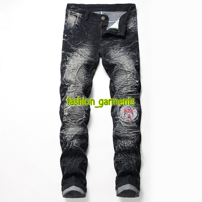 

2019 New Mens Vintage Motorcycle Jeans Mens stylist Pants Mens Elastic Hole Badge Personalized Pants Men Fashion Jeans Two Colors, White #820