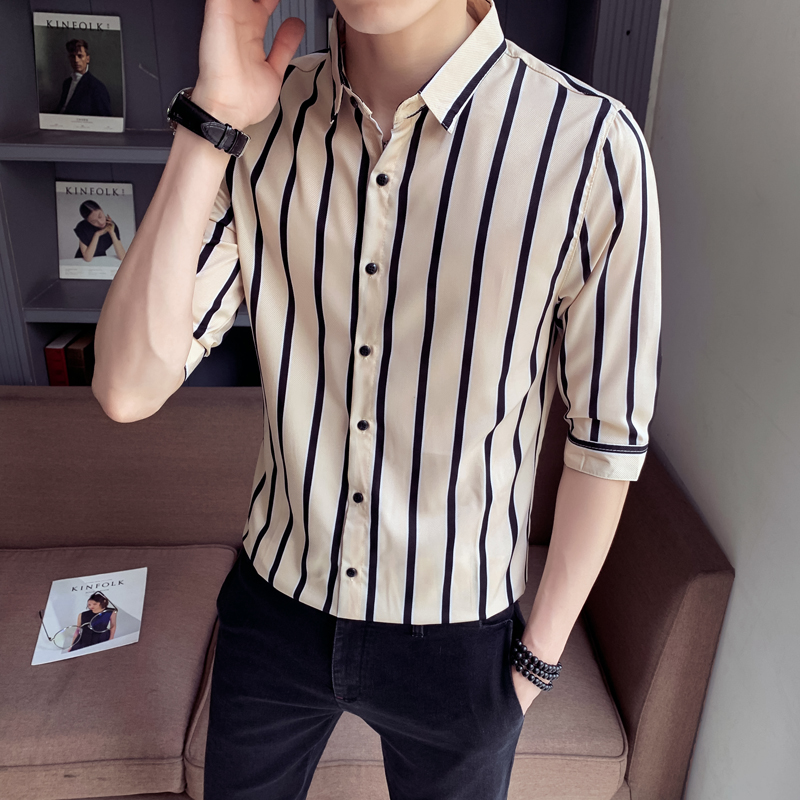 camisa negra rayas blancas hombre