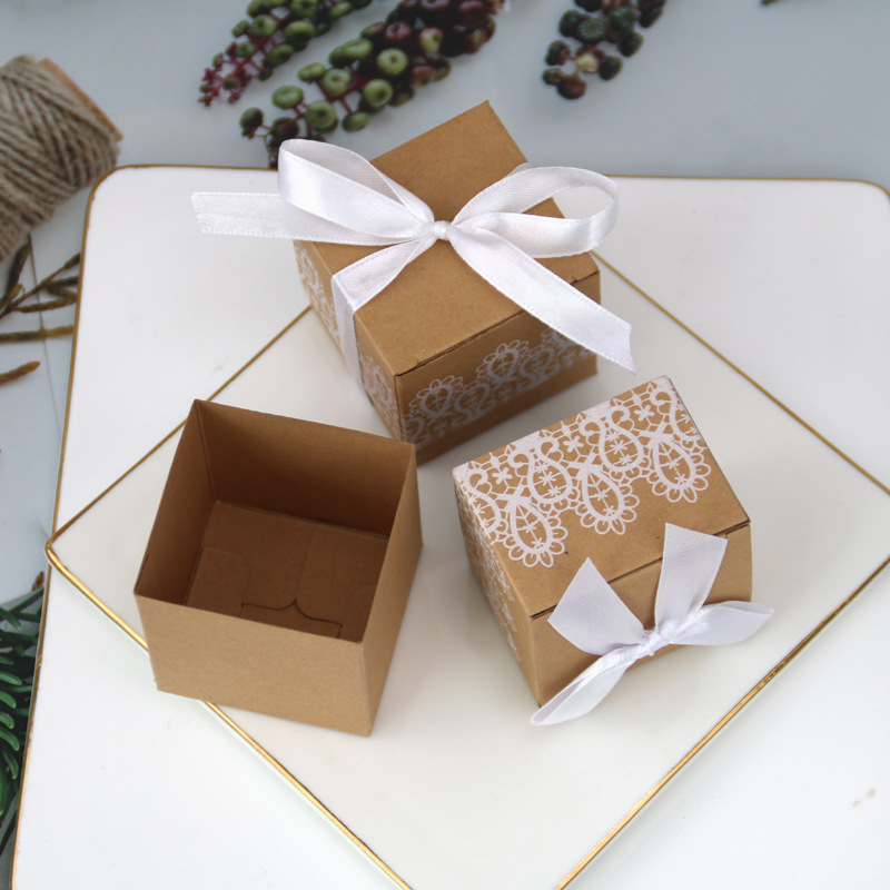 

100pcs Vintage Retro Kraft Mini Kraft Paper Box DIY Wedding Favor Dragee Gift Box Small Single Cake Packaging with Ribbon