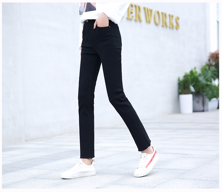 

Black Spring, Summer, New Easing Nine Points Straight Jeans