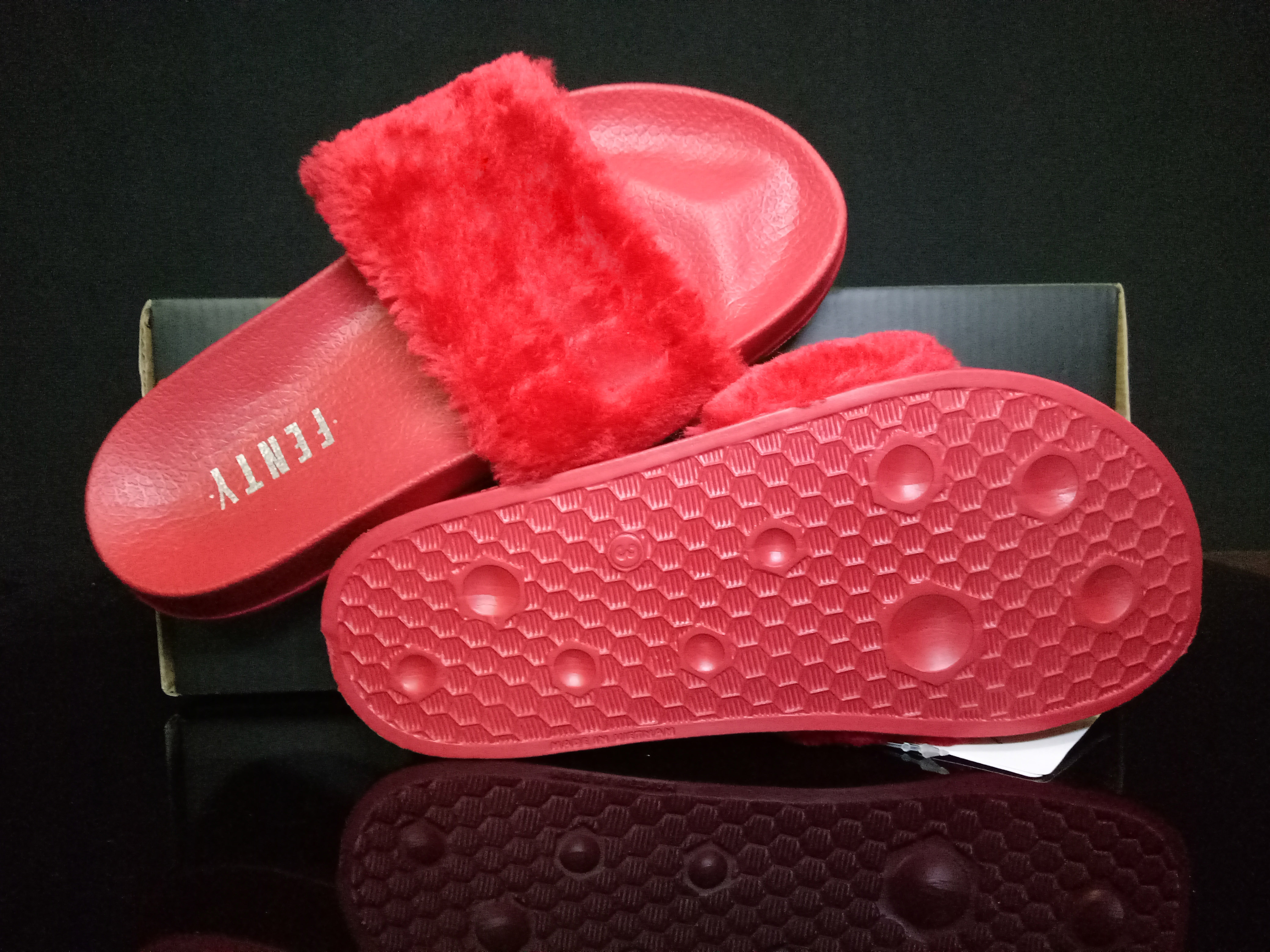 puma rihanna fenty rojas
