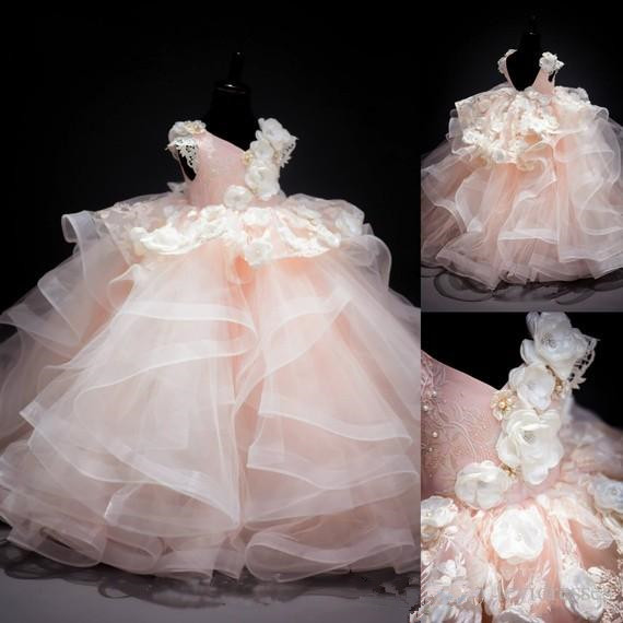 

2020 Vintage V Neck Ball Gown Lace Applique flower Tiered Skirts Princess Dresses Kids Children Clothes Girls Birthday Party Wedding Dresses, Chocolate