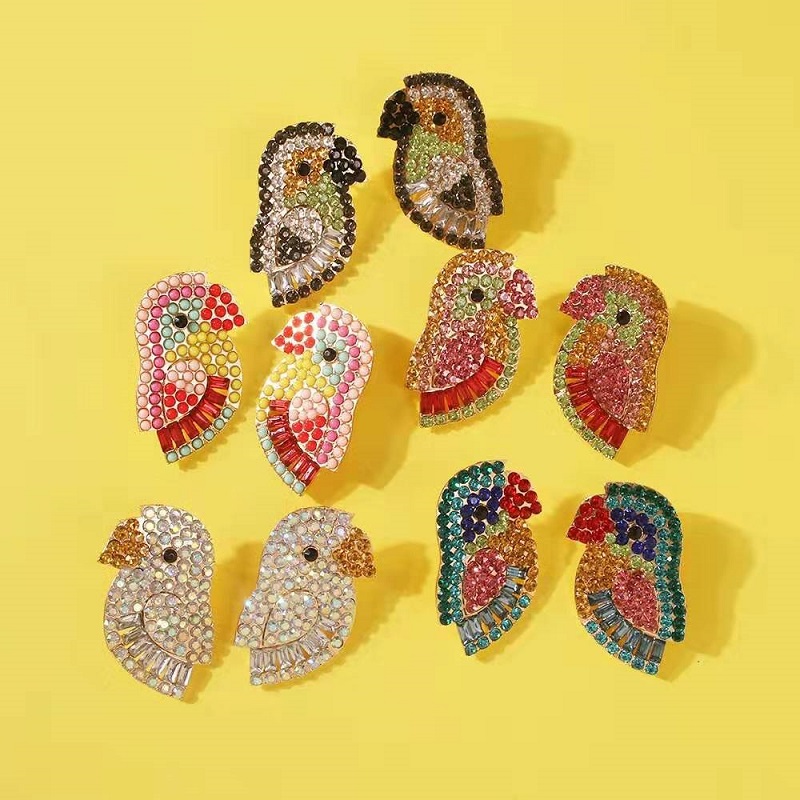 

Wholesale- out parrot stud earrings for women luxury designer bling diamond parrots ear studs bird red rhinestone jewelry gift 5 colors