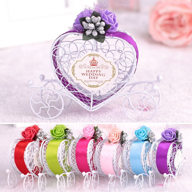 

Carriage Designed Hollow Candy Box Weeding Decoration Chocolate Gift Package Case Holder Party Favour Supplies 6 Colors