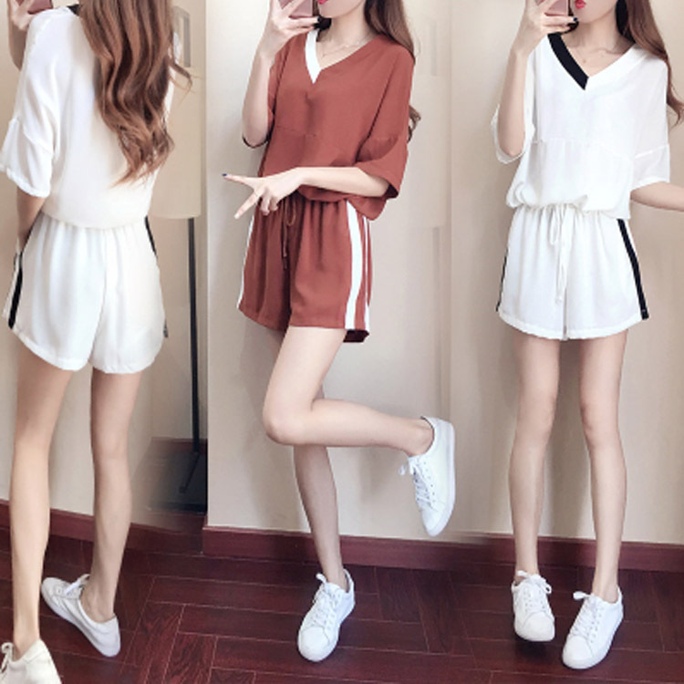 

Women' Sports Leisure Suit Summer Casual Loose Slim V-neck Short Sleeve Wide Leg Shorts Two-piece Suit Vacation Cool Suits, Black