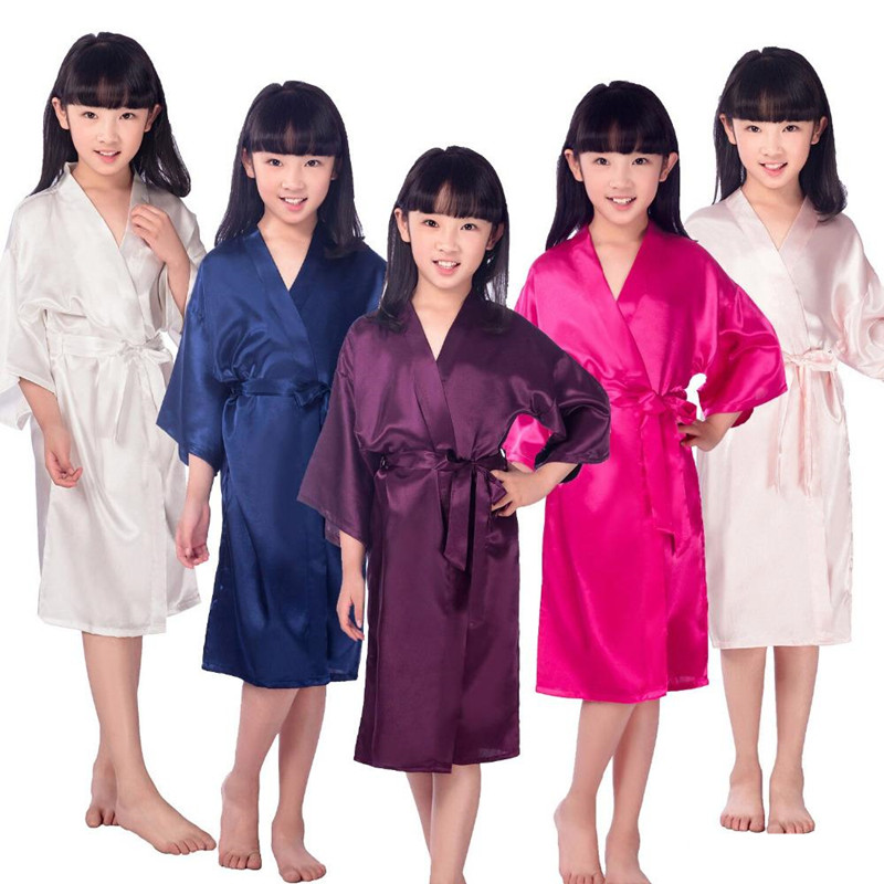 childrens dressing gown and pyjama set