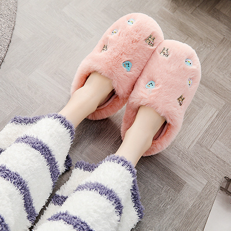 

Winter Plush cute penguin warm women slippers outside thickened rubber bottom cotton indoor adult girl shoes slippers, Pink