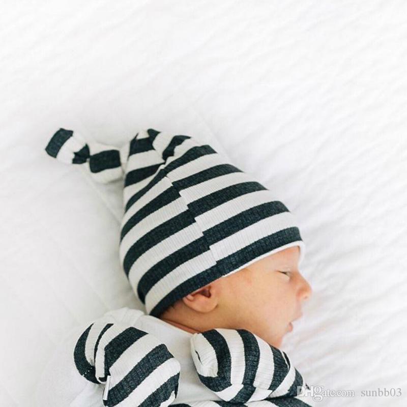 newborn winter hat and mitten set