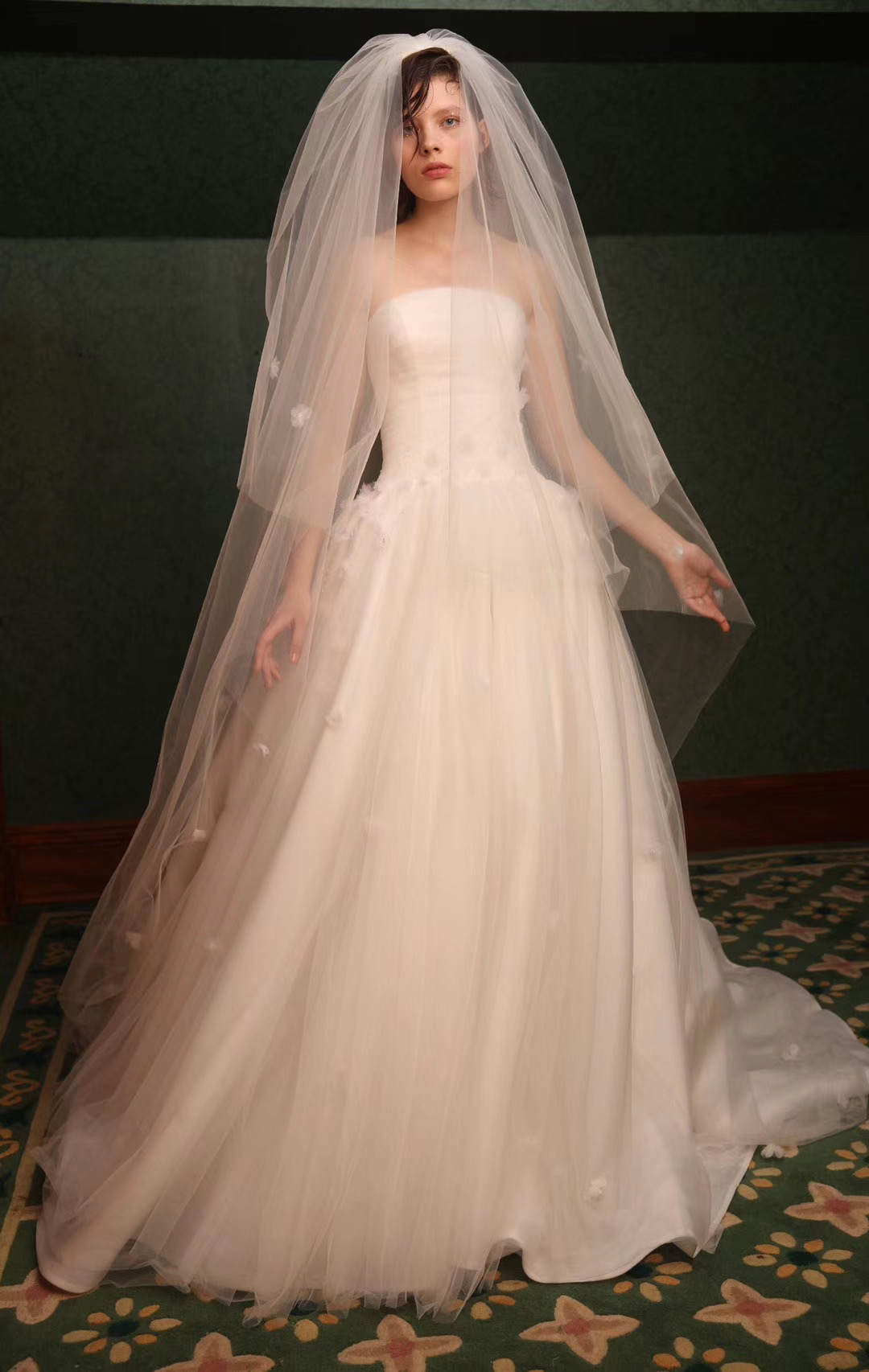 

European Style Wedding Dresses 2020 New Arrival Off the Shoulder Zipper Back Satin with Tulle with Pearls Wedding Dress, Champagne