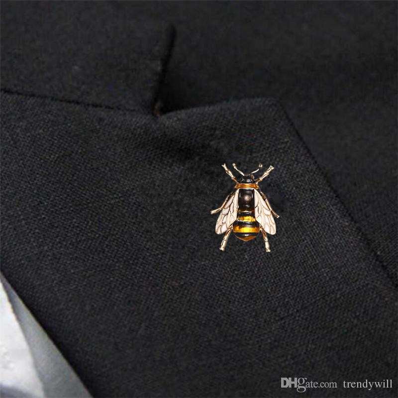 

Women Men Gold Vintage Antique Stereoscopic Metal Cute Bees Insect Brooches Broaches Pins Party Accessories Jewelry