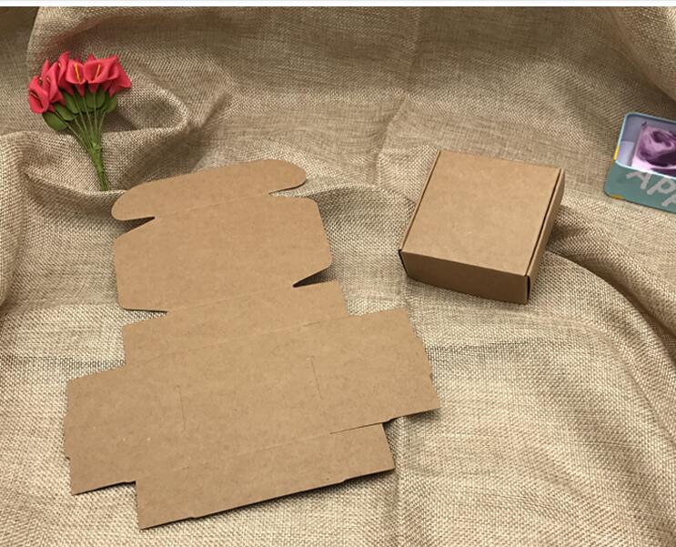 

8.5x8.5x3.5cm 50pcs/lot new Brown Kraft Paper Boxes wedding gift Box hollow window Gift Craft Soap Box blank Jewelry Storage