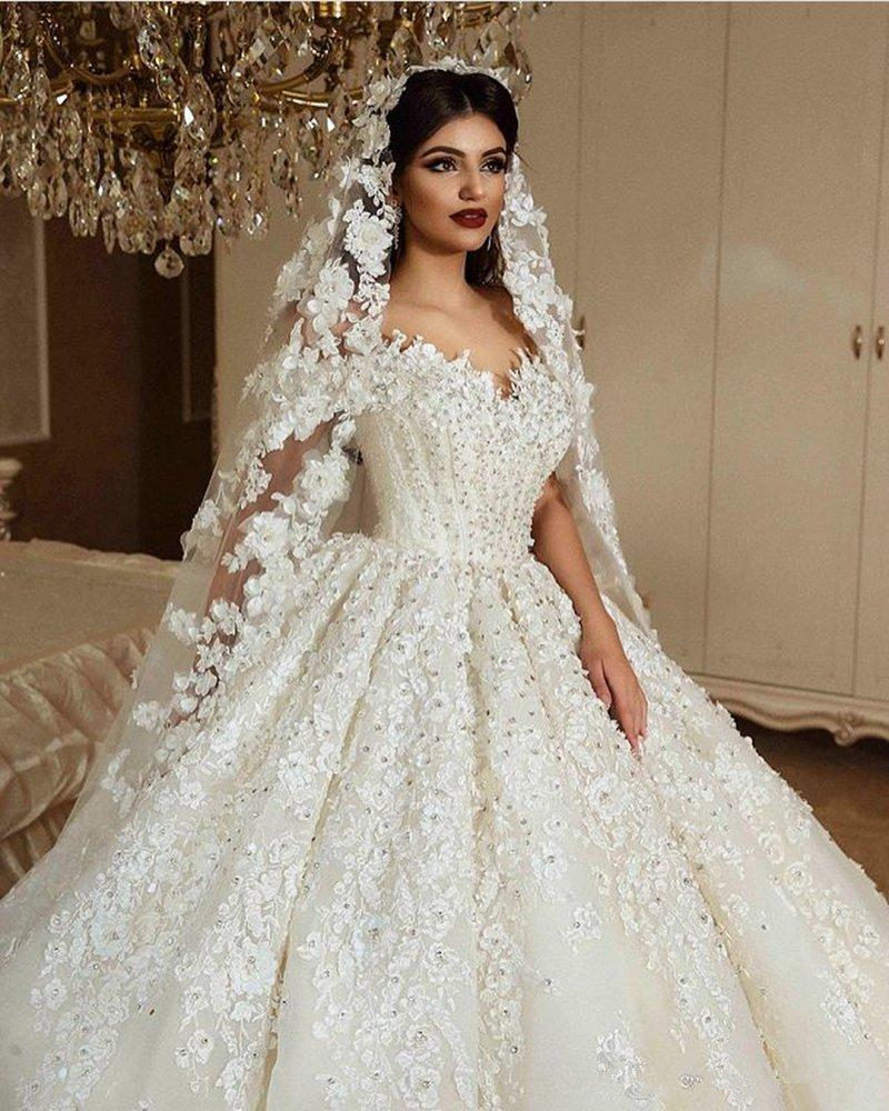 

Luxury 3D Lace Flowers Off Shoulder Ball Gown Wedding Dresses Vintage Princess Saudi Arabic Dubai Plus Size Bridal Gown, White