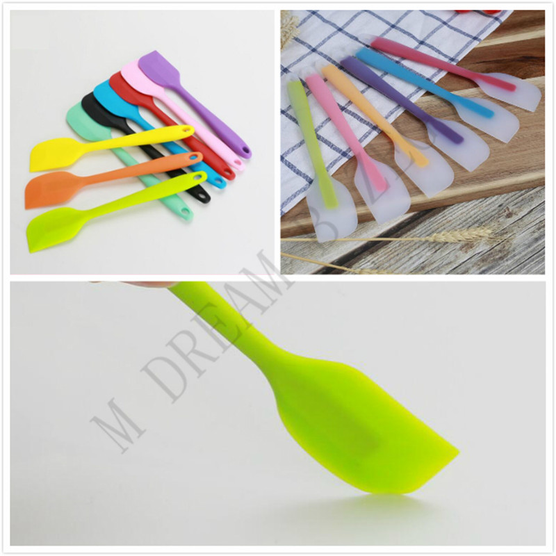 

15 Colors Silicone Cake Batter Scraper 21cm Silicone Kitchen Accessories Soft Seamless Spatula Butter Cream Scraper Brush Baking Maker