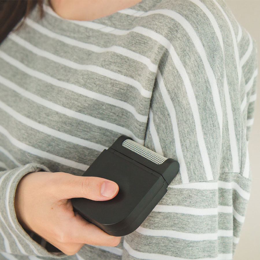 

Portable Mini Travel Dust Lint Remover Clothe Dry Cleaning Brush Detachable Sweater Sticky Wool Device Clothing Hair Brush DH589