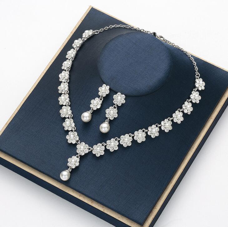 

Latest Hot Sale Bridal Wedding Pearl Necklace Earrings Jewelry Set Birthday Party Dinner Dress Accessories Packaging Box Free Shipping