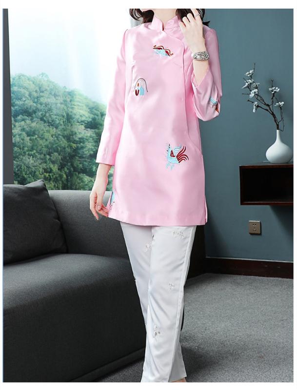 

New spring Chinese style flower pattern embroidered Mandarin collar Mid-long section cheongsam design trench for women, Pink