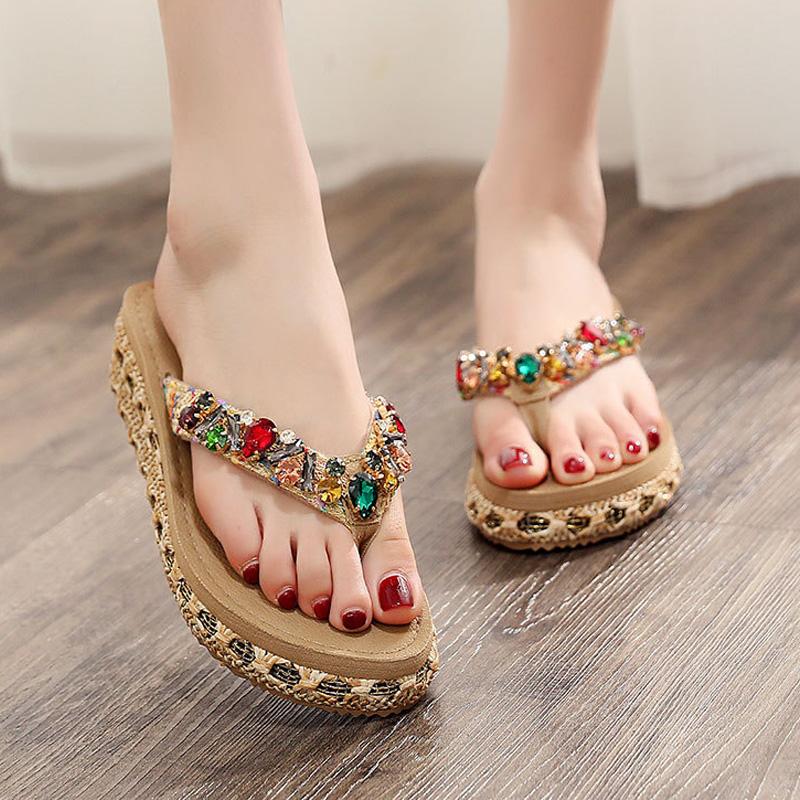 

Women Colored Slippers Pretty Home Slippers Girl Comfortable Flip Flops In Summer Ladies Indoor Shoes Drag Shoes Designer, Beige