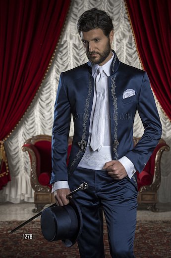 

Embroidery Groom Tuxedos Mandarin Lapel Groomsmen Mens Wedding Dress Man Jacket Blazer Prom Dinner 2 Piece Suit(Jacket+Pants+Tie+Girdle) A47, Same as image