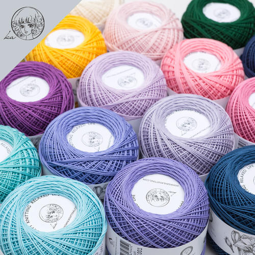 

Yarn Black and white red yellow blue orange purple A variety of color Welcome to place an order