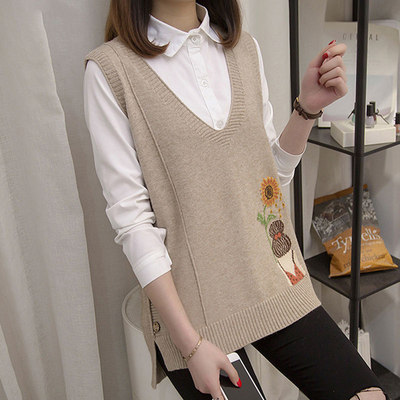 

2020 New Casual Plus Size V-Neck Knitted Vest Women Floral Embroidery Sweater Veste Femme Winter Warm Asymmetry Waistcoat A44, White