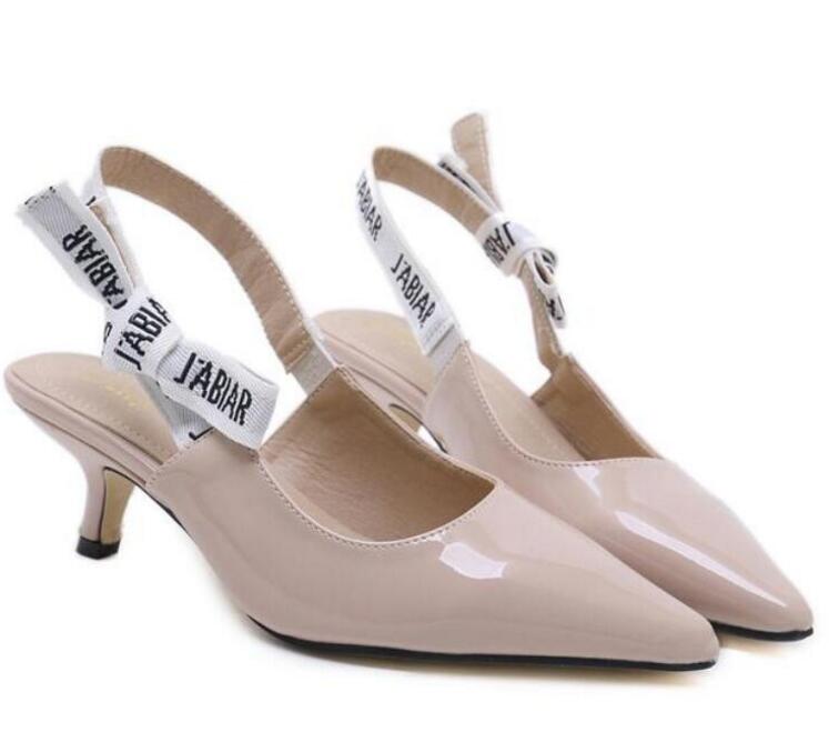 

A letter English bandage bow sandals female 2017 new summer shoes pointed runway slippers.