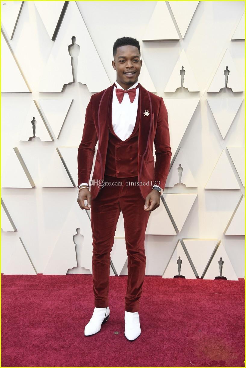 

Very Good One Button Dark Red Velvet Groom Tuxedos Shawl Lapel Men Suits 3 pieces Wedding/Prom/Dinner Blazer (Jacket+Pants+Vest+Tie) W520, Same as image
